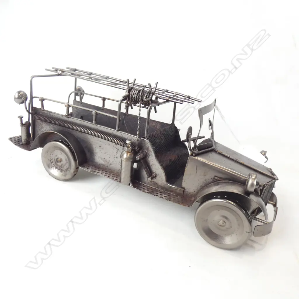 LG METAL TOY FIRE TRUCK L385MM  Image 1++