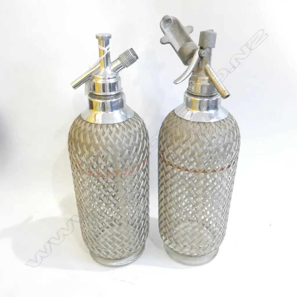 2 VINTAGE SODA SYPHONS  Image 1++