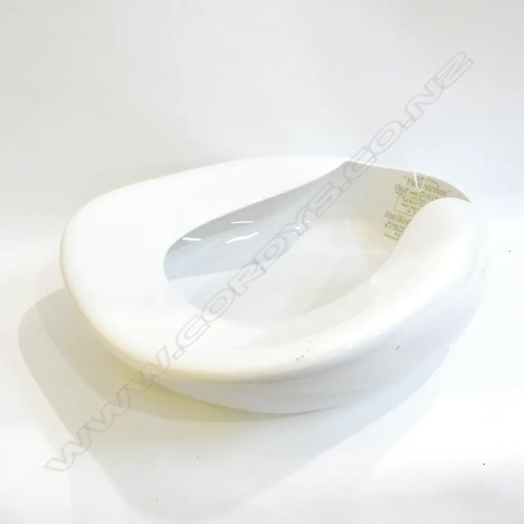 VINTAGE BED PAN  Image 1++