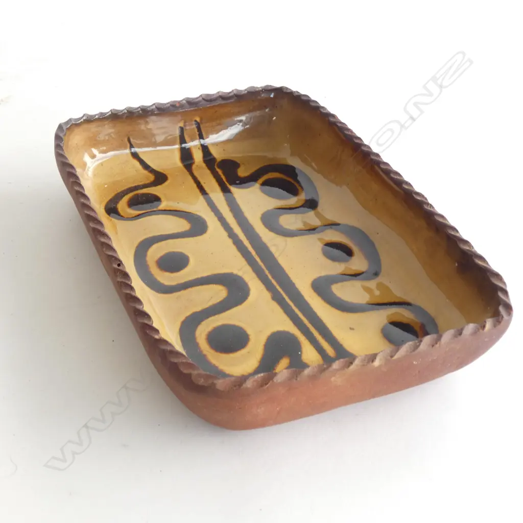 WINCHCOMBE POTTERY YELLOW TRAY 245x170mm Image 1++