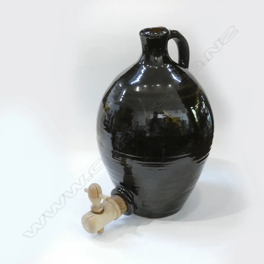 IVAN MARTIN CRICKLADE POTTERY UK CARAFE H.300mm Image 1++