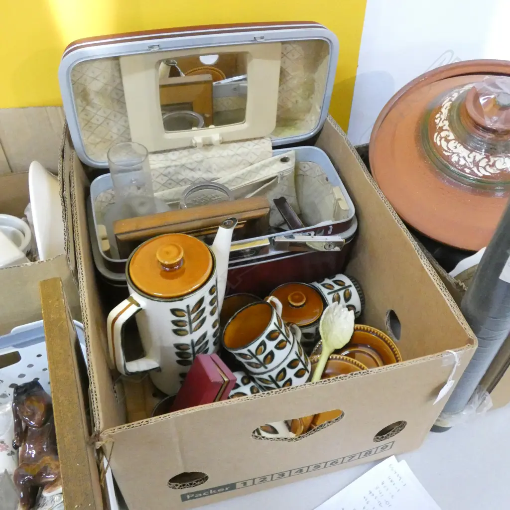 BOX  LOT BELGIUM COFFEE SET ETC  Image 1++