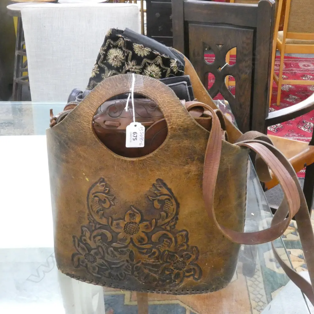 BOX OLD HAND BAGS Image 1++