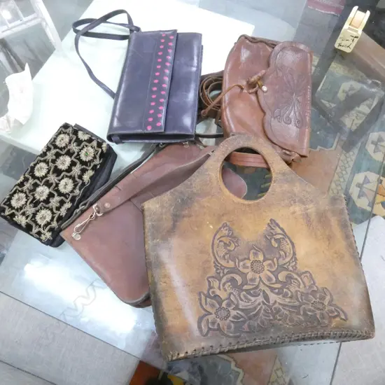 BOX OLD HAND BAGS