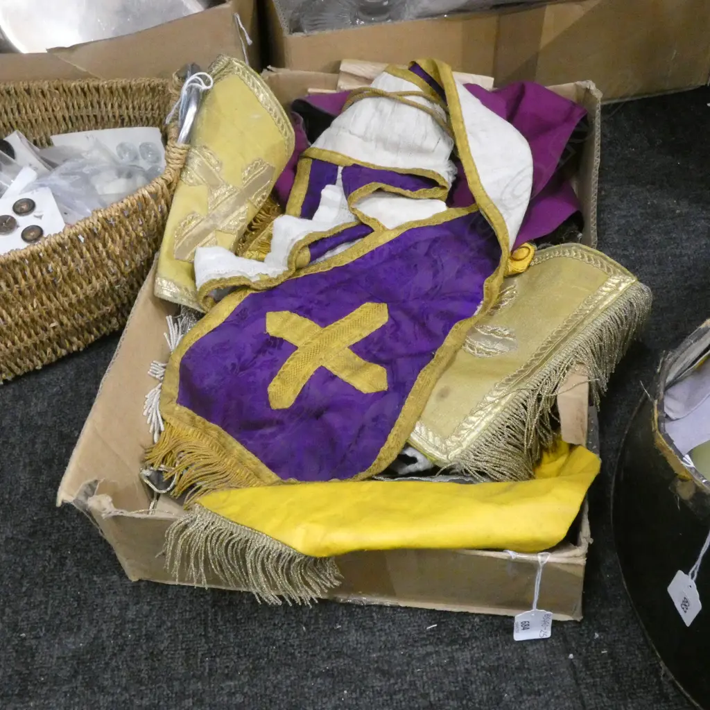 BOX LOT ASST RELIGIOUS / CHURCH SILK  ACCESSORIES Image 1++