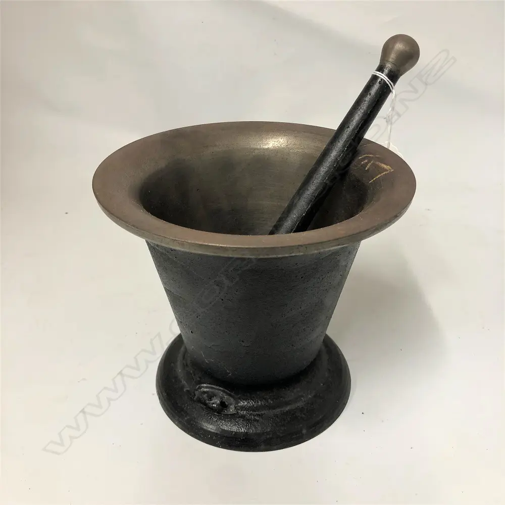 CAST IRON MORTAR AND PESTLE H242 D186mm Image 1++