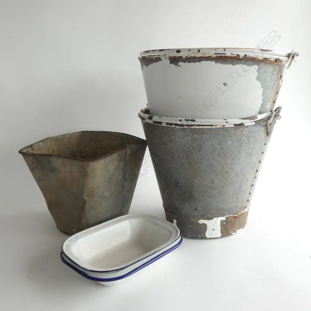 2 VINTAGE WHITE PAINTED METAL BUCKETS H.315mm + BIN & 2 TRAYS  Image 1++