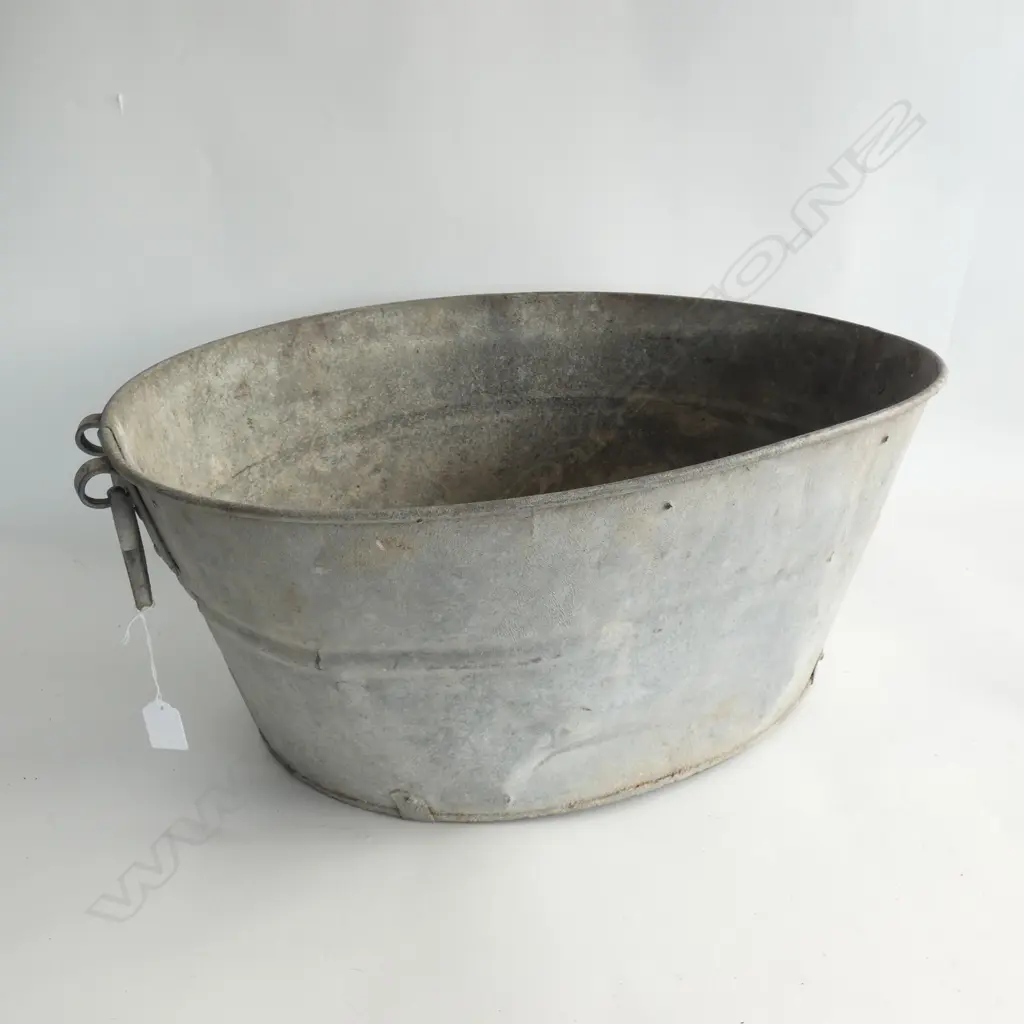 LARGE VINTAGE GALVINISED STEEL TUB L.600mm Image 1++