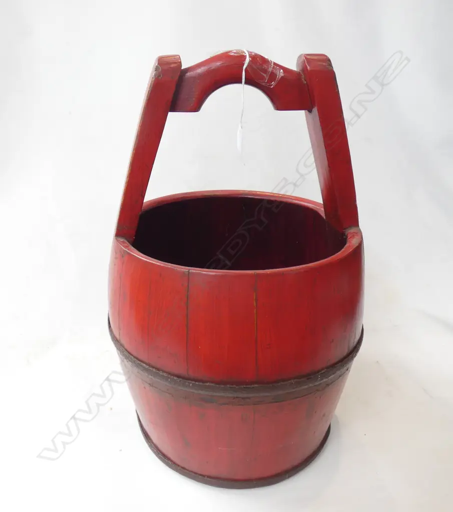 CHINESE BUCKET RED  Image 1++