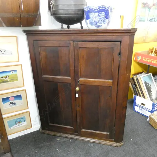 GEORGIAN OAK CORNER CABINET...