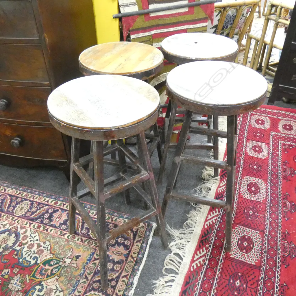 4 RUSTIC METAL BAR STOOLS H.780mm Image 1++