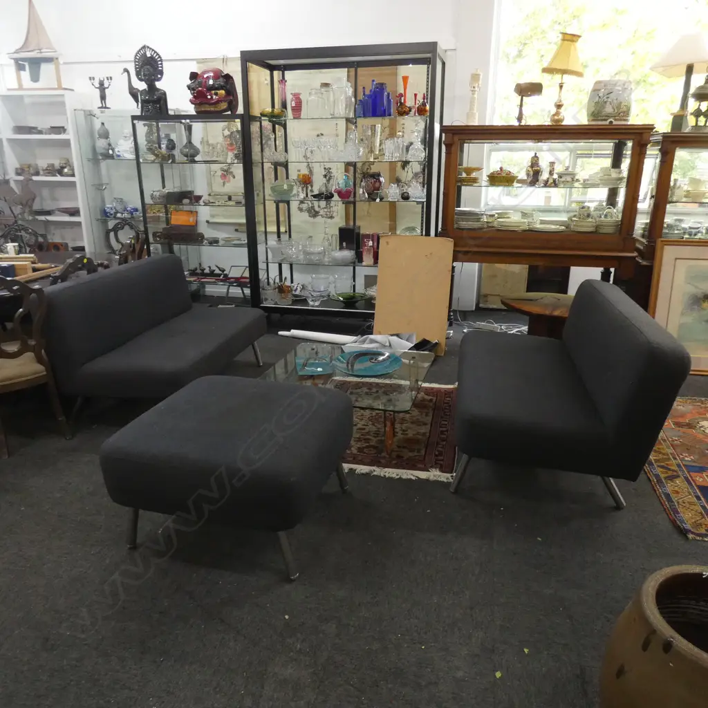 SIMON JAMES  DESIGNER SML LOUNGE SUITE  2 SEATER SOFAS & OTTOMAN Image 1++