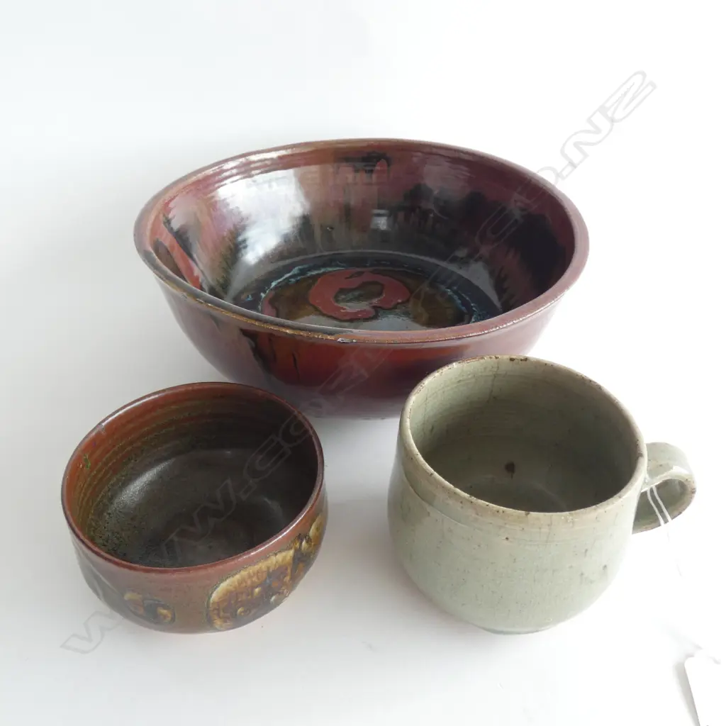 3 HELEN MASON POTTERY PCES; LARGE BOWL 225mm dia, MUG AF & SMALL BOWL Image 1++