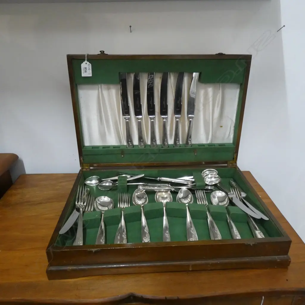 CANTEEN EPNS SHEFFIELD CUTLERY... Image 1++