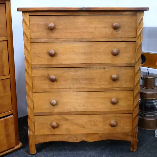 VINTAGE RIMU CHAPMAN-TAYLOR 5 DRAWER CHEST, 760 X 445 X 955MM