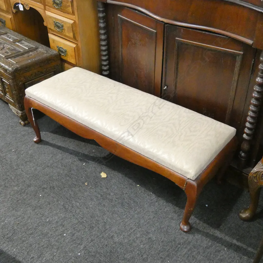 LONG MAHOGANY STOOL, REPAIRS L 1000 MM Image 1++