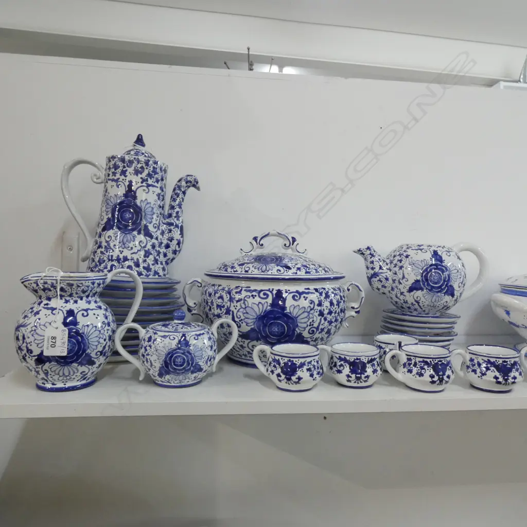 LARGE B/W CHILEAN DINNER SET Image 1++