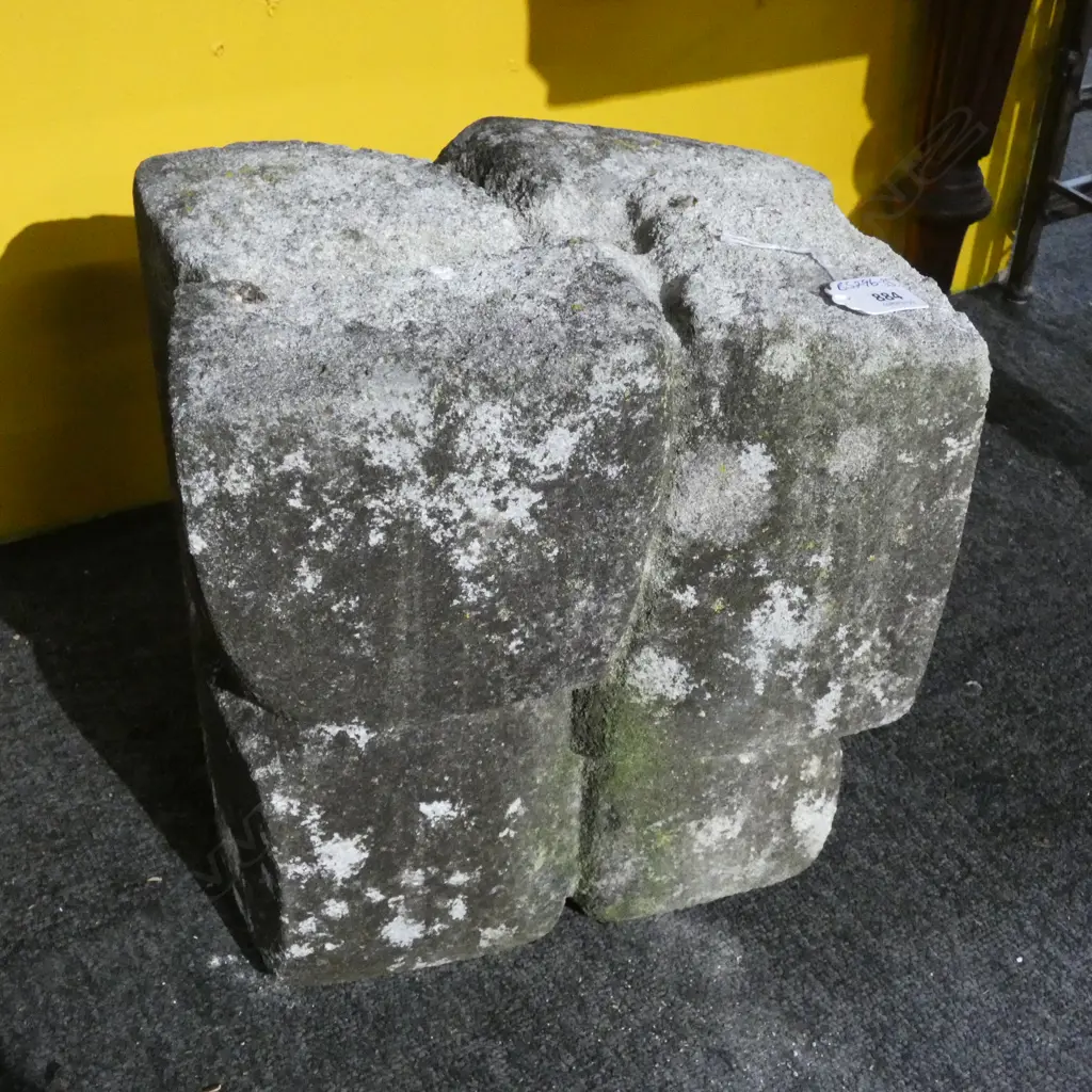 CARVED STONE SCULPTURE BLOCK TYPE FORM Image 1++