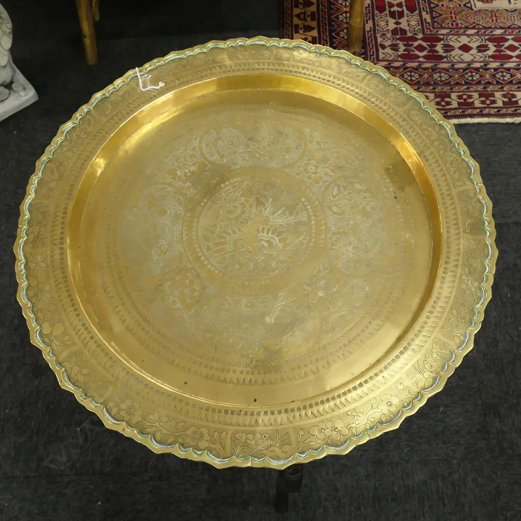 ORIENTAL BRASS TOP  FOLDING TRAY TABLE  DIA 565MM Image 1++