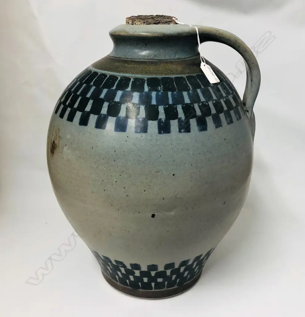 (ZENITH POTTERY) ROBERT HEATHERBELL LGE FLAGON Image 1++