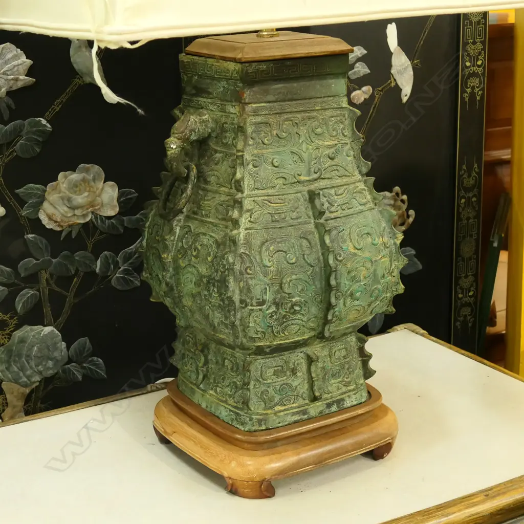 CHINESE ARCHAIC STYLE BRONZE LAMP, WITH SILK SHADE,  H. 800MM Image 1++