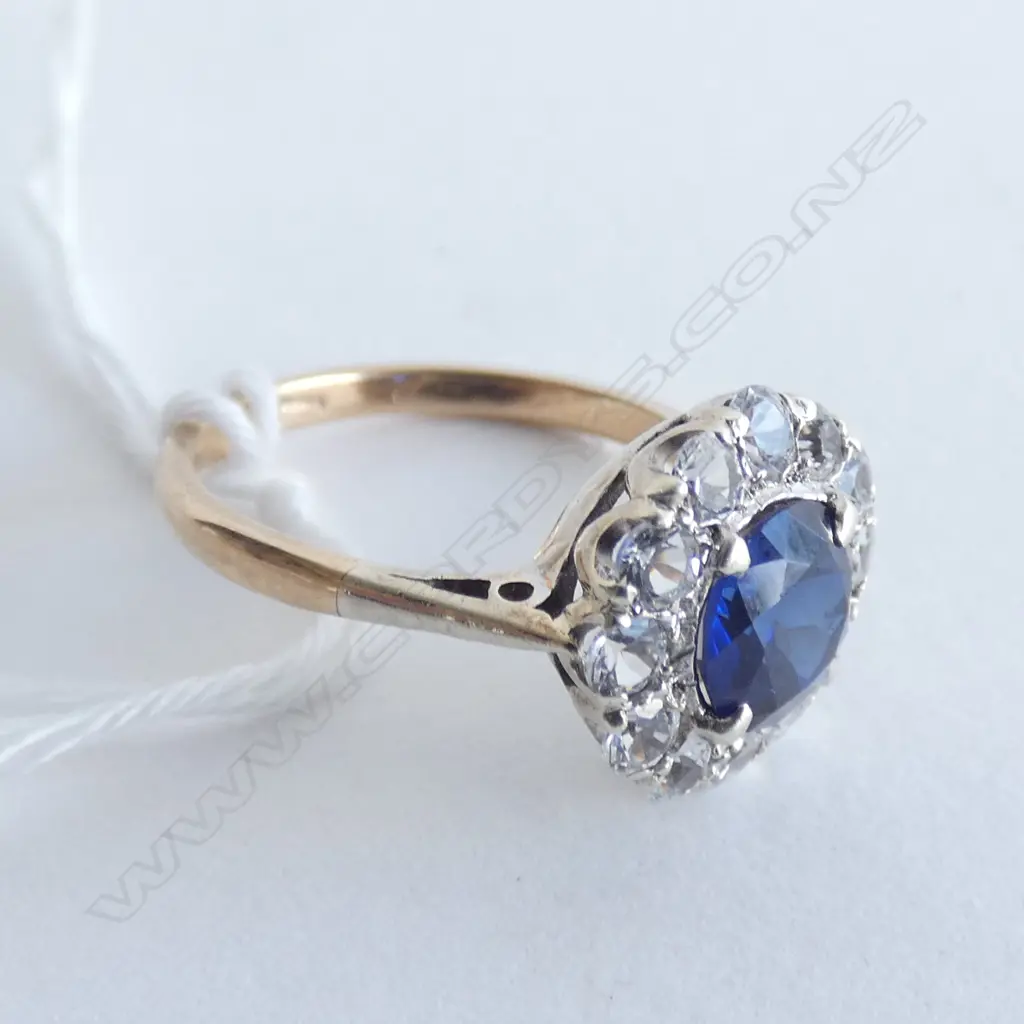 SYNTHETIC SAPPHIRE & FAUX DIAMOND 9CT GOLD RING Image 1++