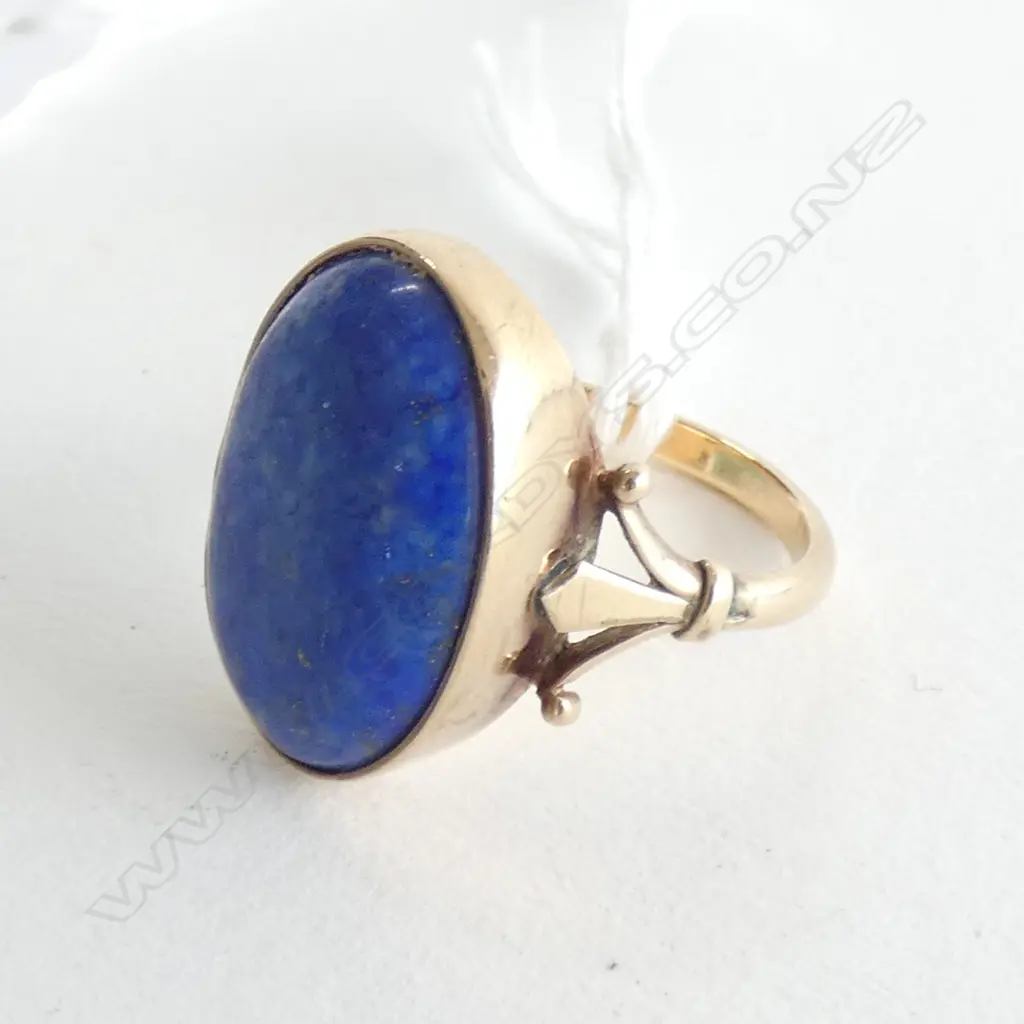 10CT GOLD AND LAPIS LAZULI RING Image 1++
