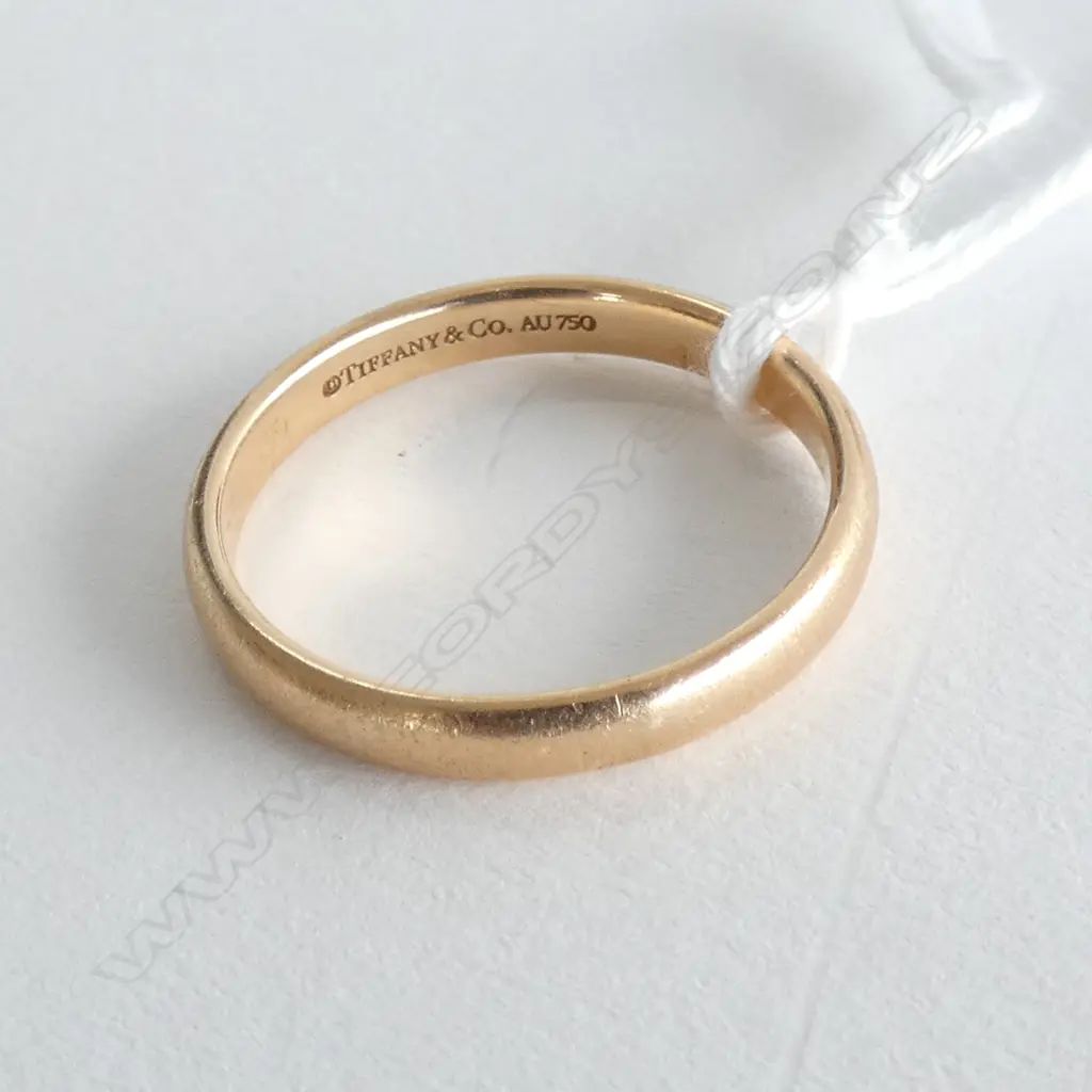 18CT GOLD TIFFANY & CO. BAND 3.42gm (BOXED) Image 1++