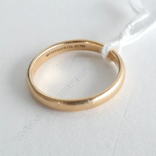 18CT GOLD TIFFANY & CO. BAND 3.42gm (BOXED)