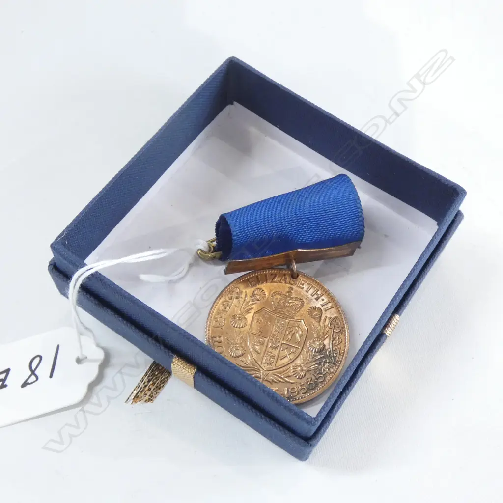 1953 ROYAL VISIT MEDAL Image 1++