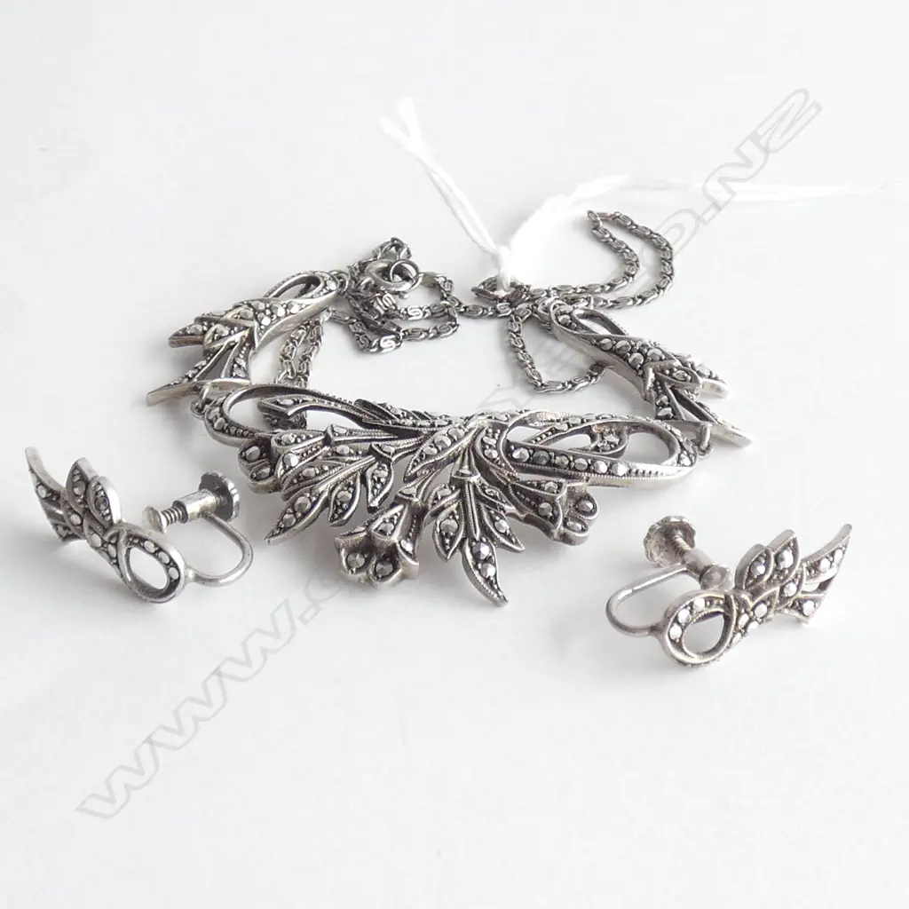 MARCASITE NECKLACE & EARRINGS Image 1++