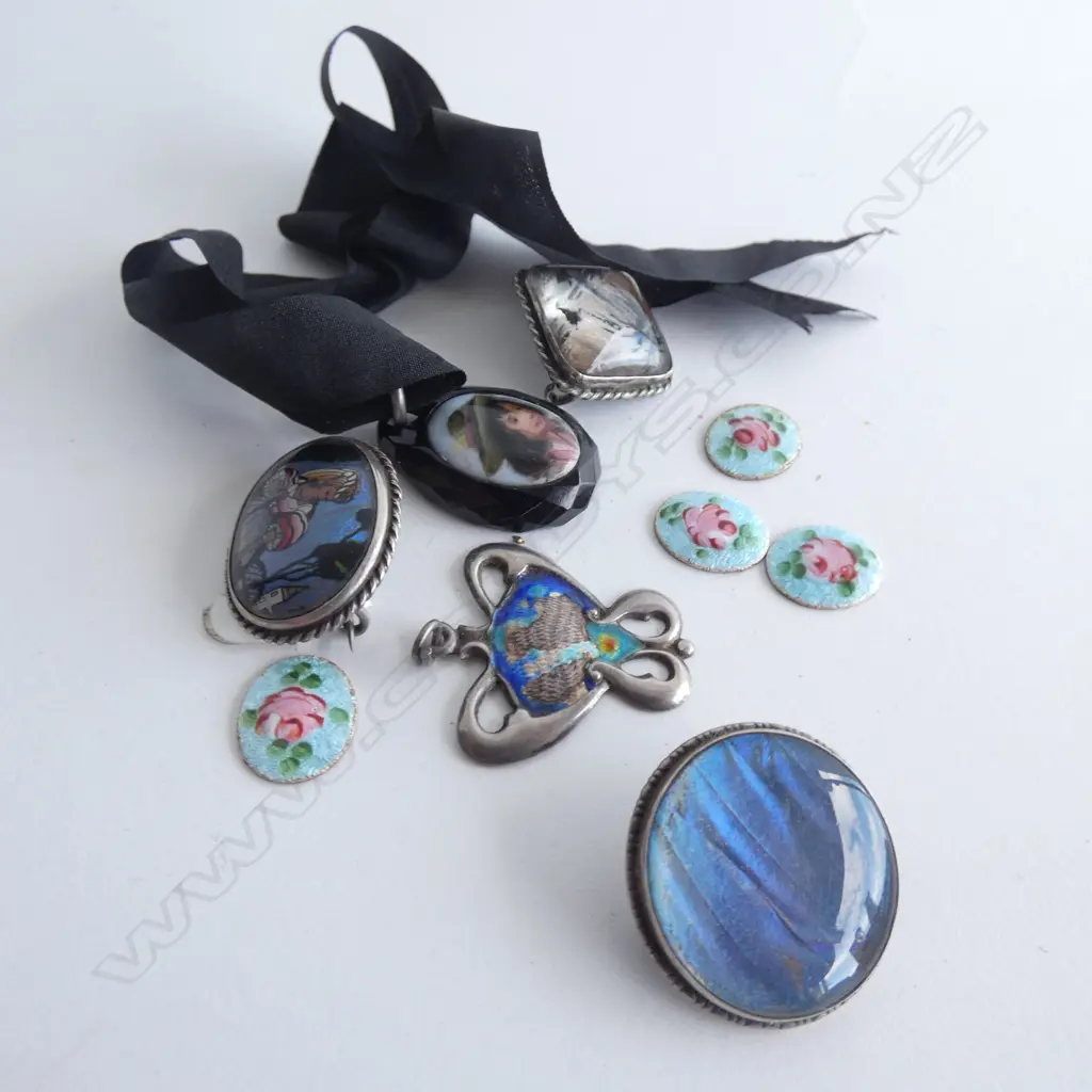 SM SELECTION STG SILVER BUTTERFLY ENAMEL BROOCHES + ENAMEL BUTTON FRONTS / CHOKER ETC.. Image 1++