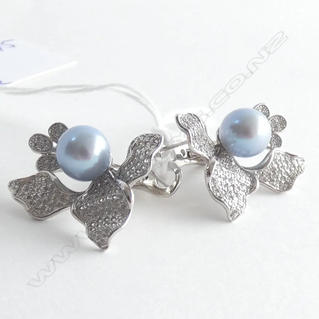 PR DESIGNER SILVER CULTURED PEARL & CZ EARRINGS Image 1++
