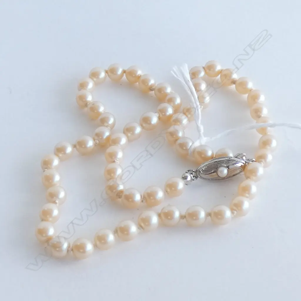FAUX PEARL NECKLACE Image 1++