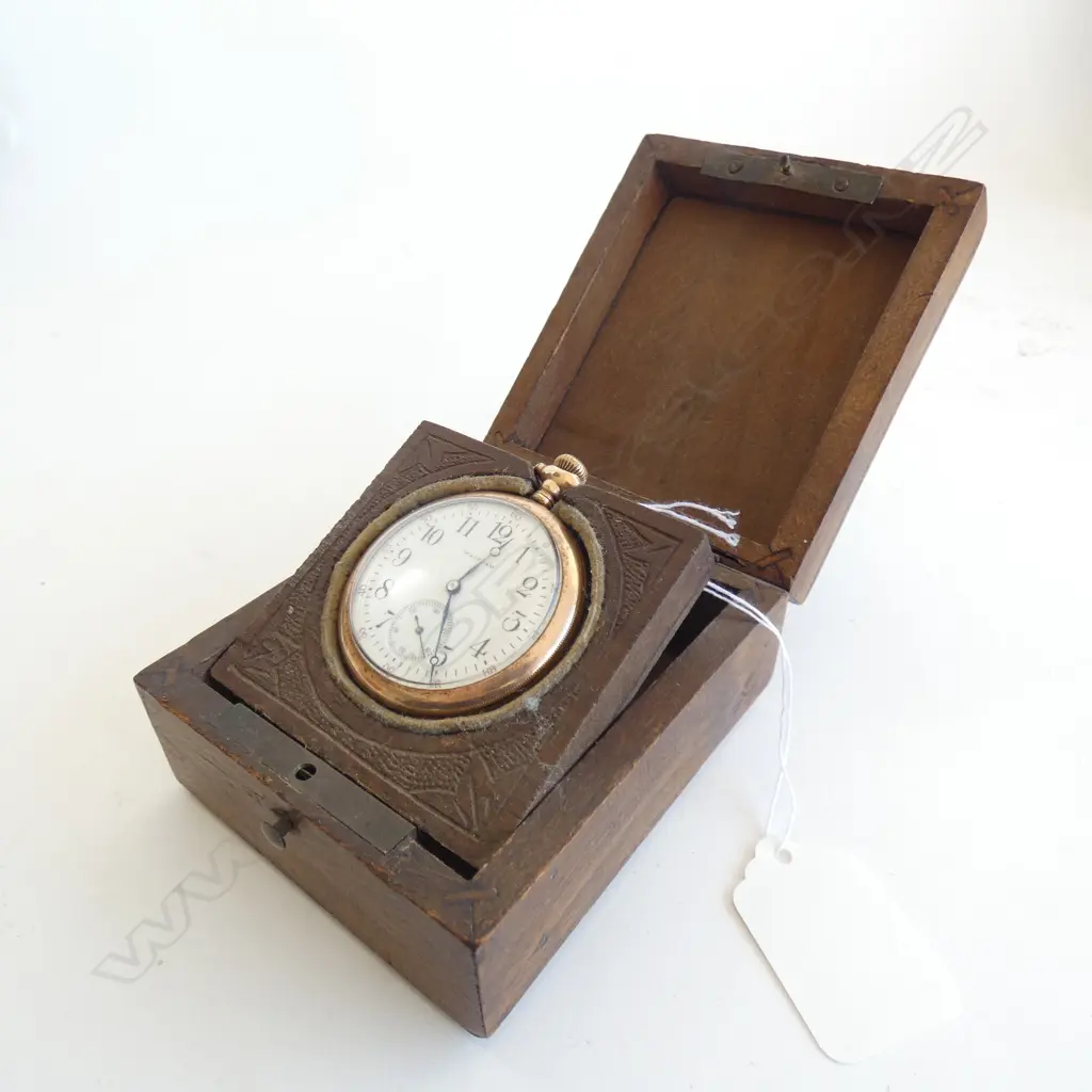 EARLY 20thC G/PLATE HALF HUNTER P/WATCH  IN CASE Image 1++