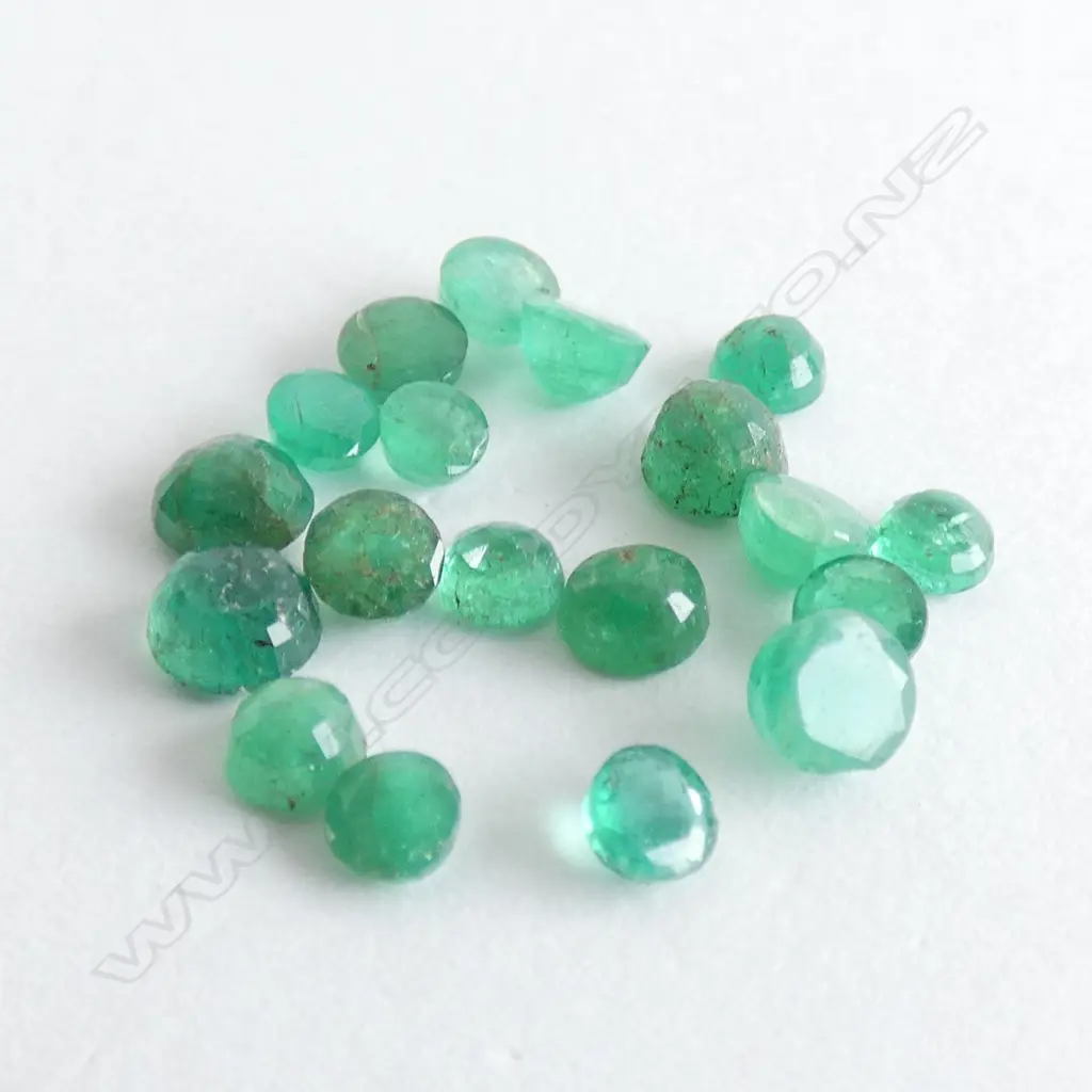 5CT FACETED EMERALDS, ROUND Image 1++