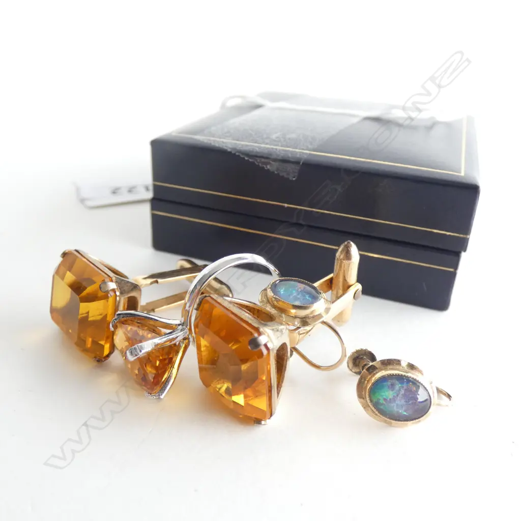 PR 9CT GOLD & OPAL EARRINGS + COSTUME RING & CUFFLINKS Image 1++