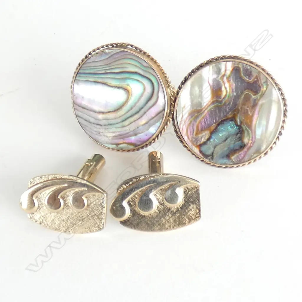 PAIR OF GOLD PLATED RETRO CUFFLINKS & PAIR LARGE RETRO PAUA AND GOLD CUFFLINKS(15) Image 1++