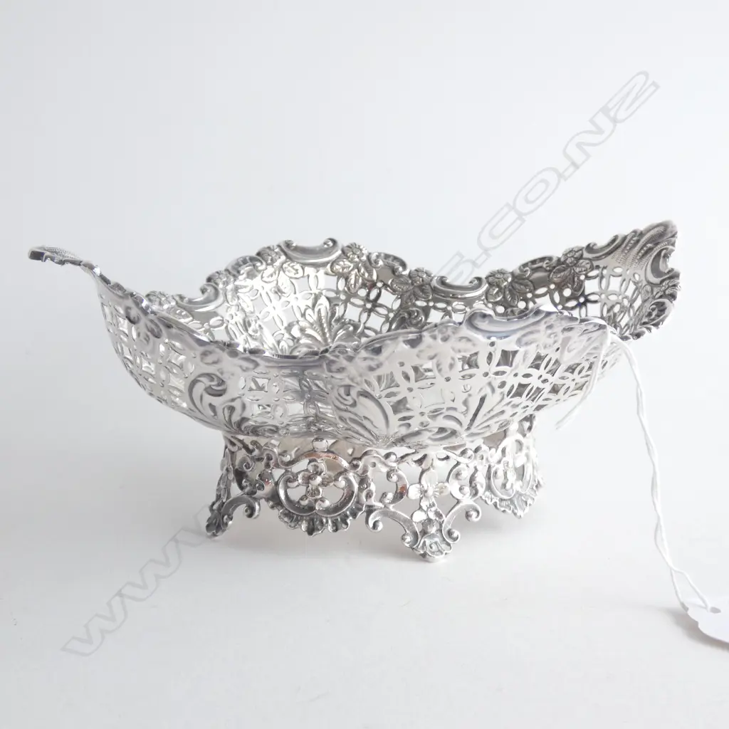 STG SILVER PIERCED BOWL, SHEFFIELD 1898 150 GRAMS Image 1++