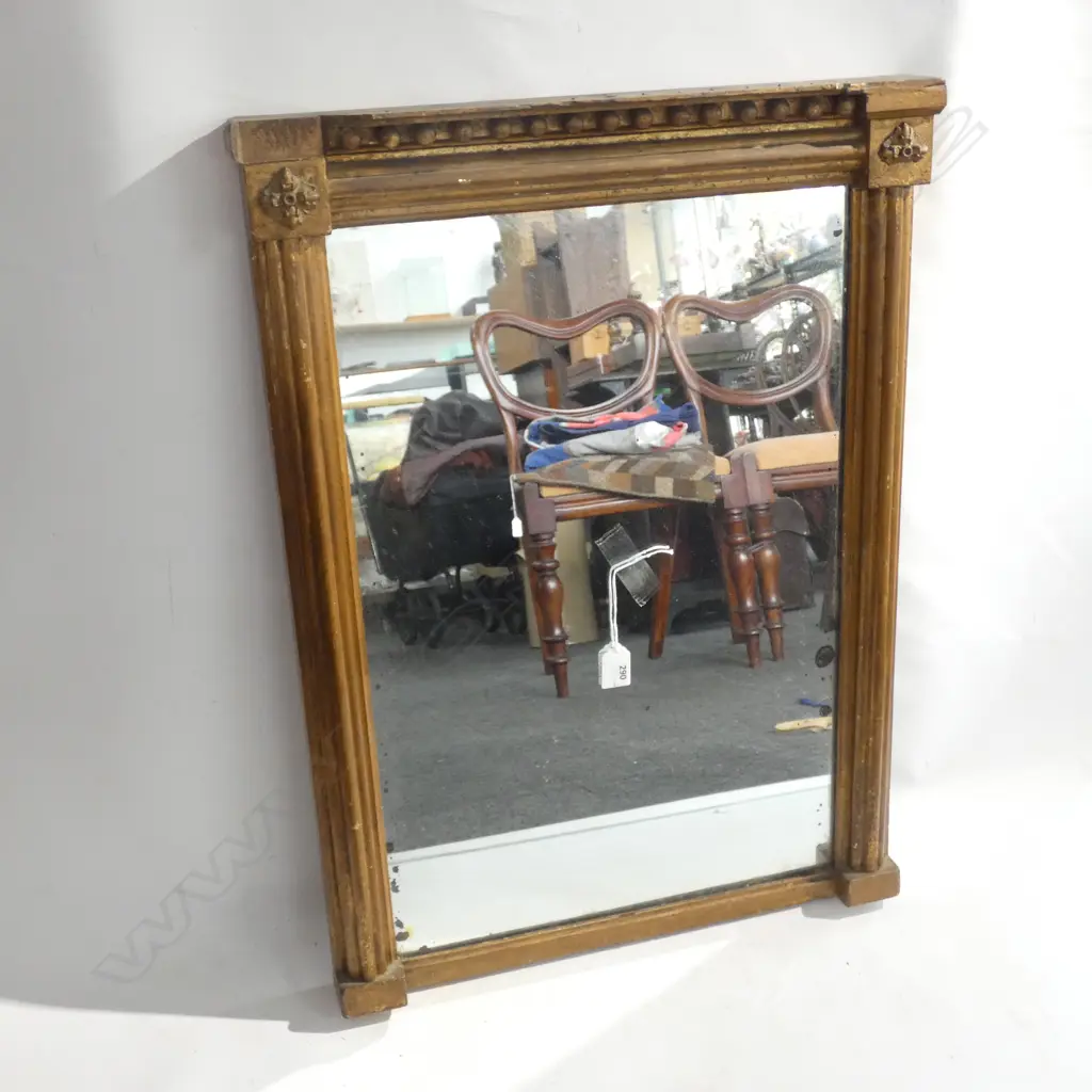 ANTIQUE GILT FRAMED MIRROR 695x510mm Image 1++