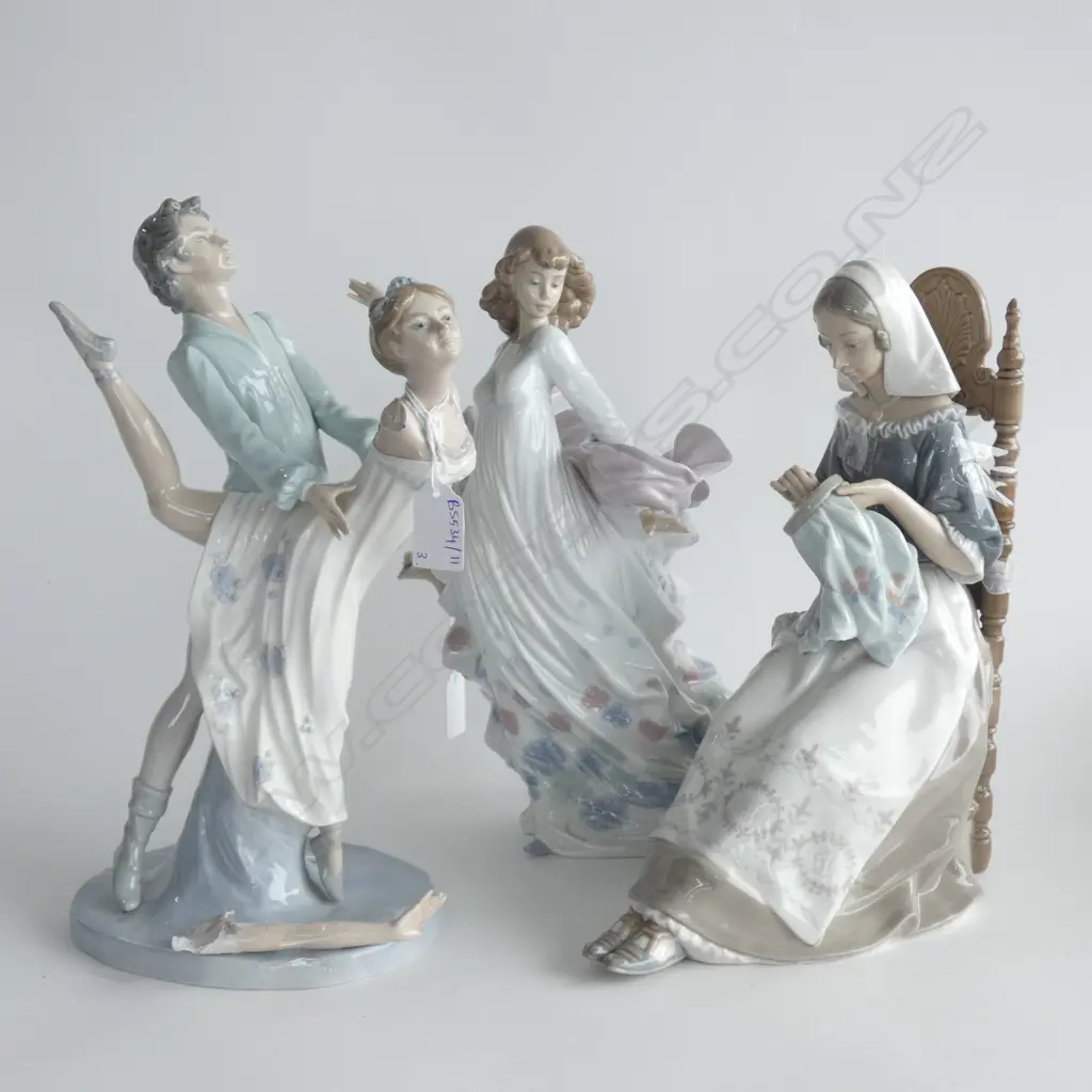 3 DAMAGED LLADRO FIGURINES A/F Image 1++