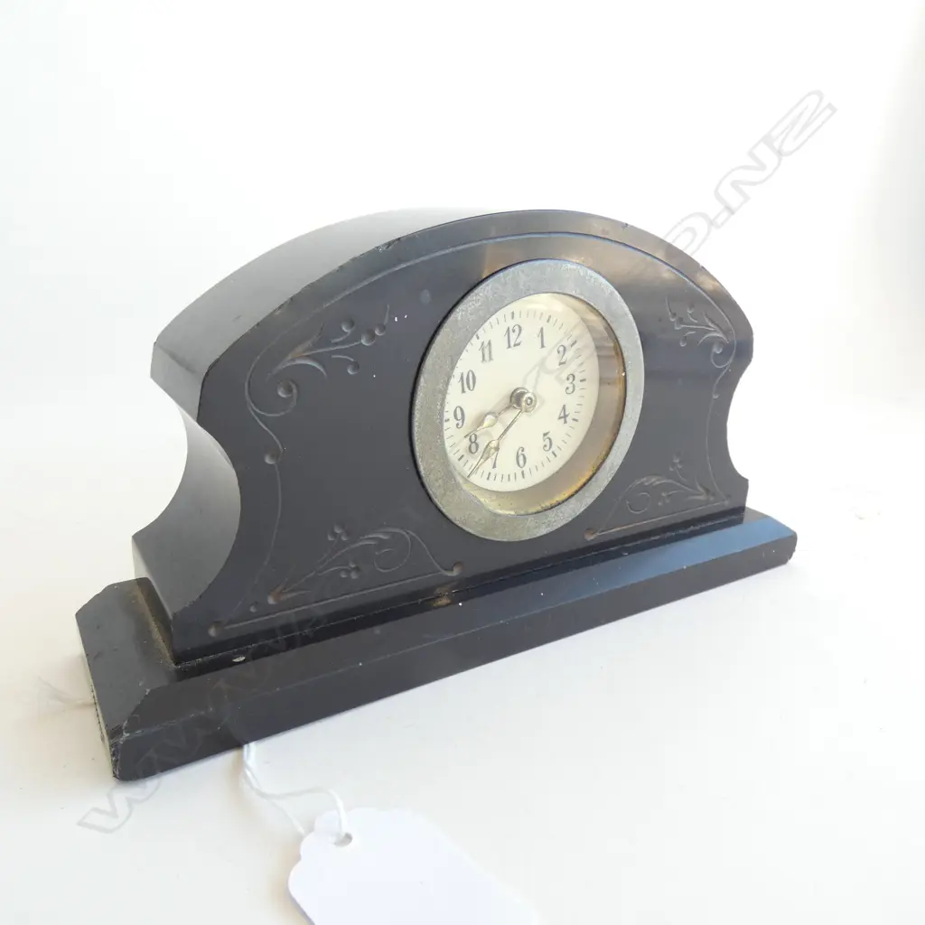 VINTAGE SM HEAVY BLACK MANTLE CLOCK L 185 H97MM Image 1++