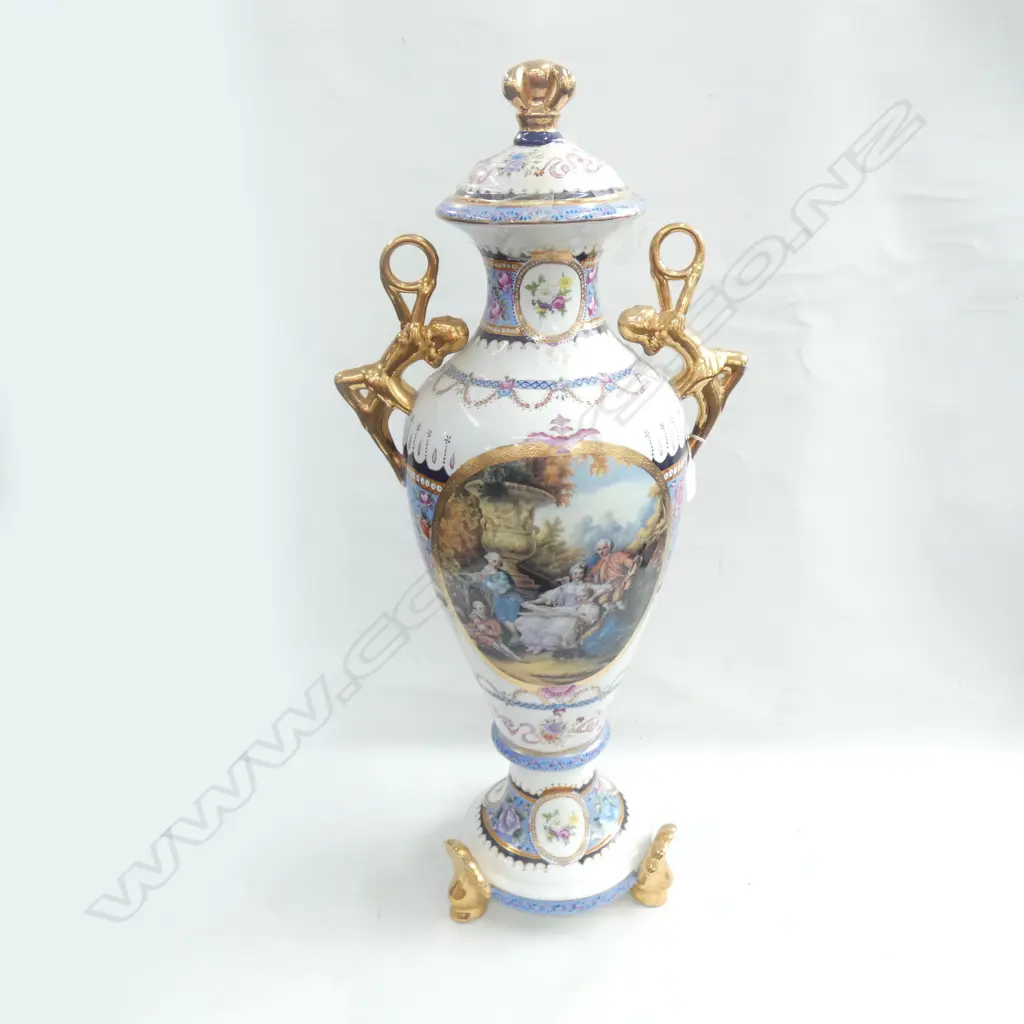 LARGE LIMOGES STYLE LIDDED URN H.800mm Image 1++