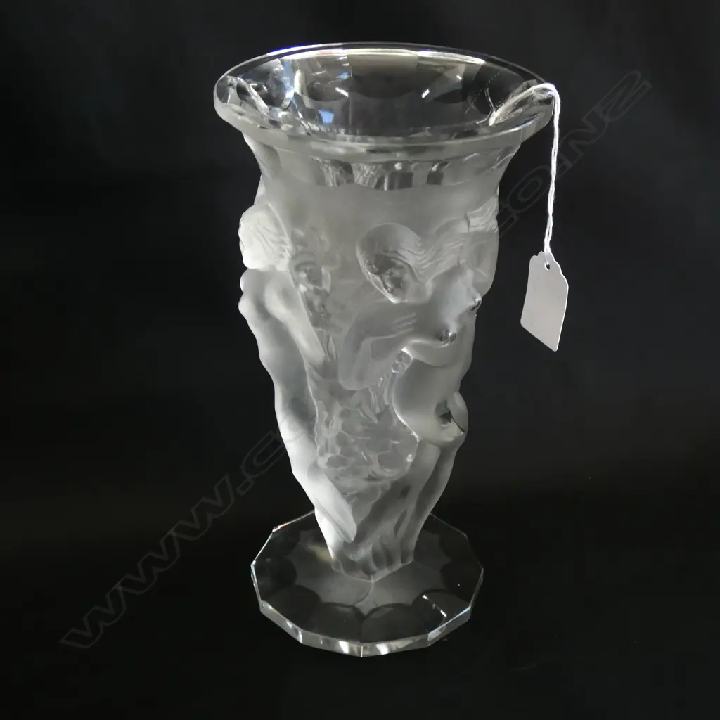 LALIQUE STYLE FROSTED CRYSTAL VASE THREE NUDE WOMEN W GRAPES H. 220MM CHIP ON BASE RIM Image 1++