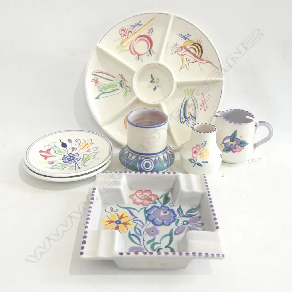 7 PCES HAND PAINTED POOLE; HOR D'OEUVRES 220mm dia ETC Image 1++
