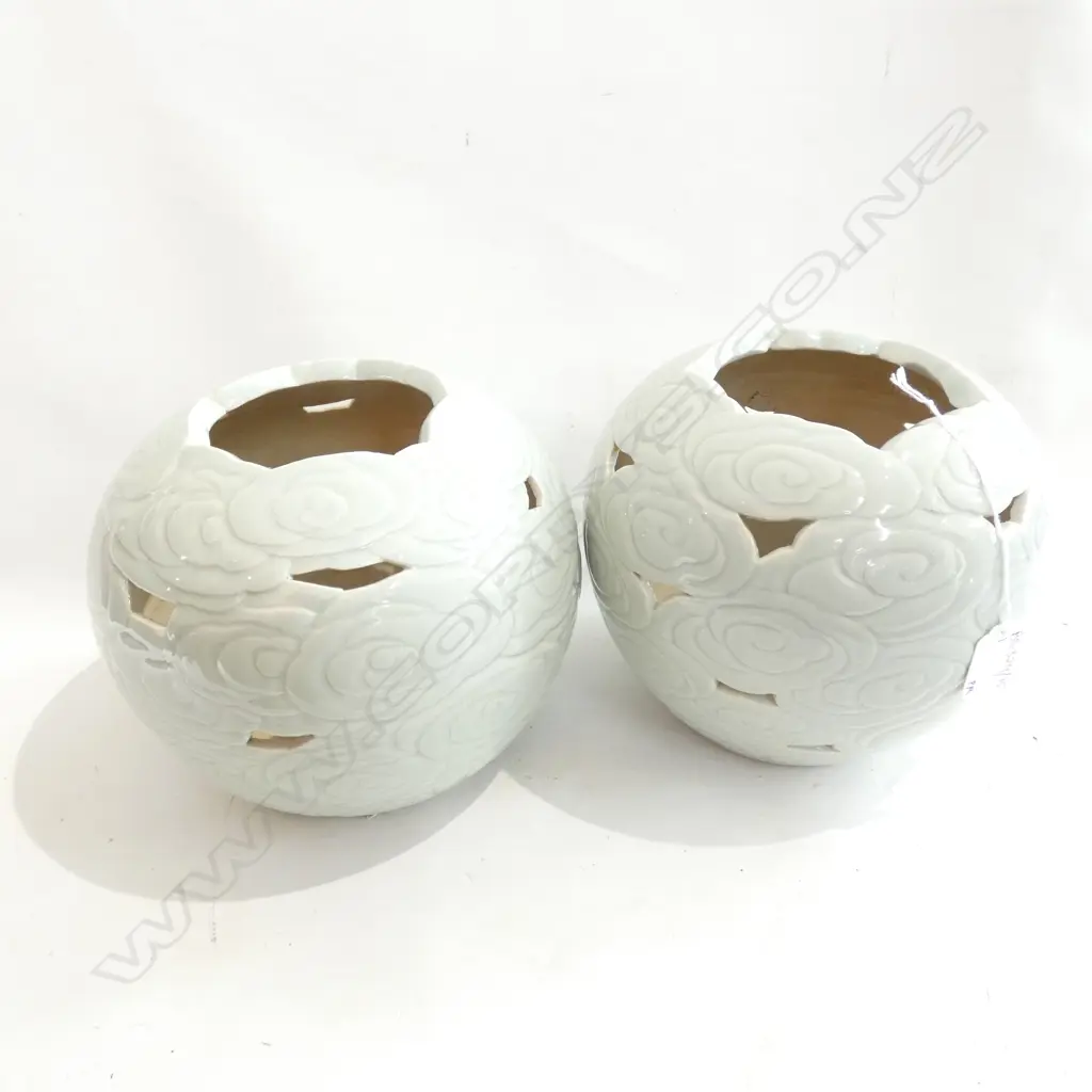 PR CELADON CLOUD VASES H.175mm Image 1++