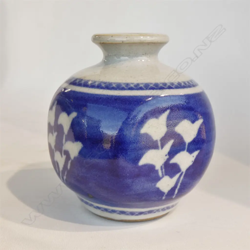 GRAEME STORM VASE H.110mm Image 1++