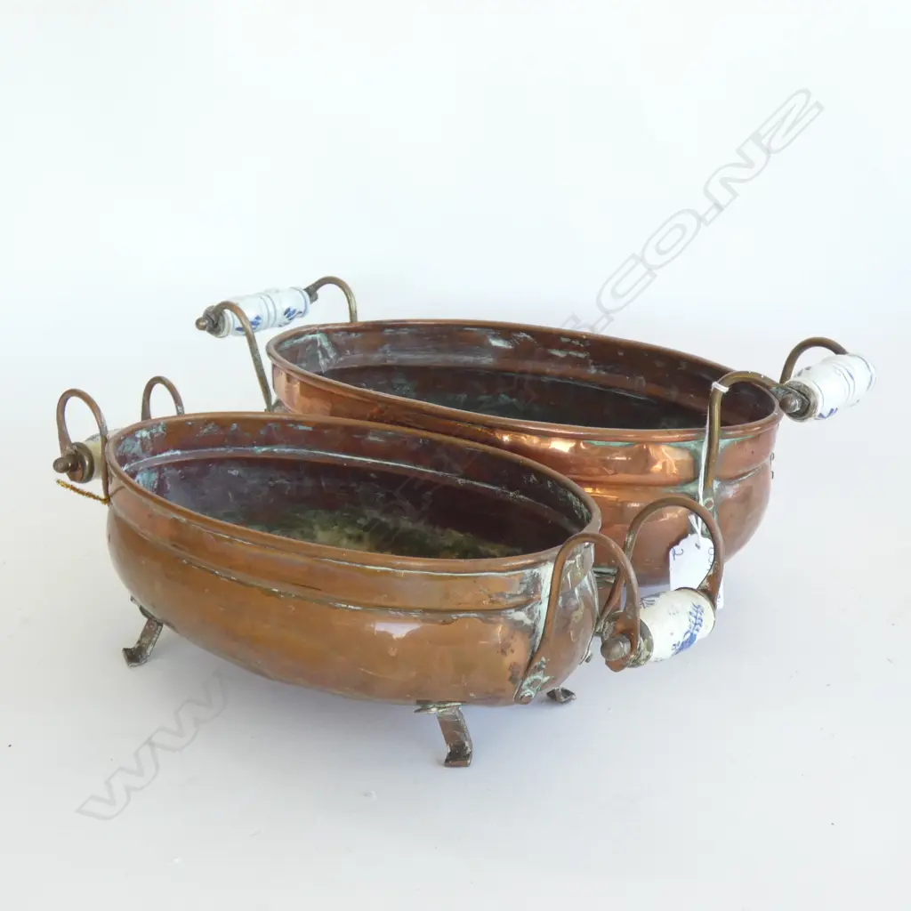 PR GRADUATED COPPER OVAL DISHES w DELFT HANDLES (LG L370MM) Image 1++