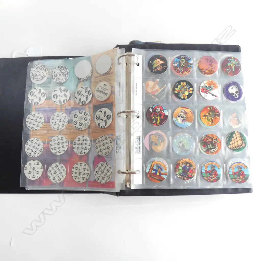 'THE MOVALEAF' STAMP ALBUM + ASST. FIRST DAY COVERS + COLLECTORS CARD ALBUM (90'S) Image 1++