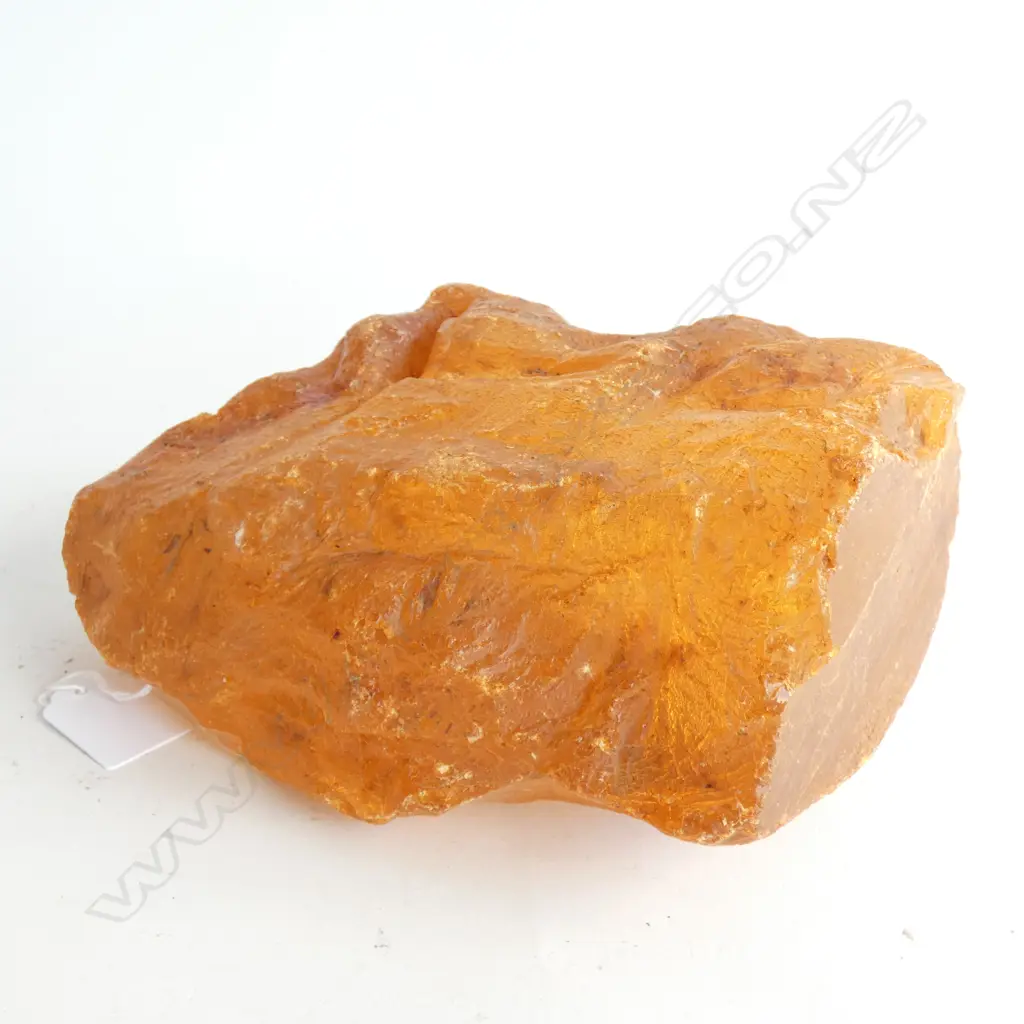 1.63 KG KAURI GUM PIECE; UNPOLISHED GOOD COLOUR & CLARITY H.200mm Image 1++
